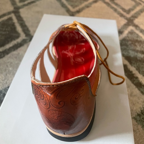 Hand Painted Sandals - Picture 4 of 6